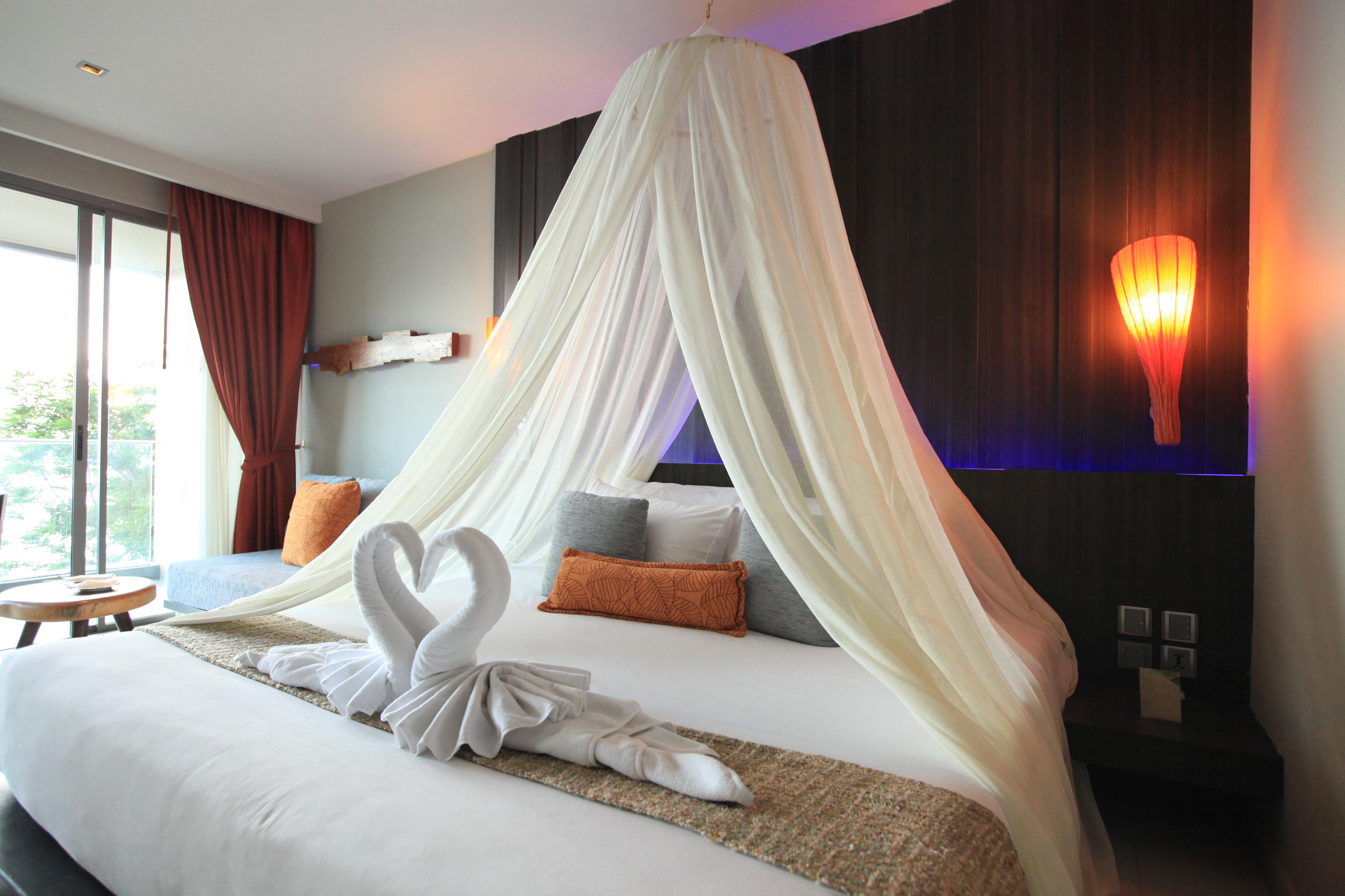 Kalima Resort And Spa Patong Kültér fotó Mosquito net