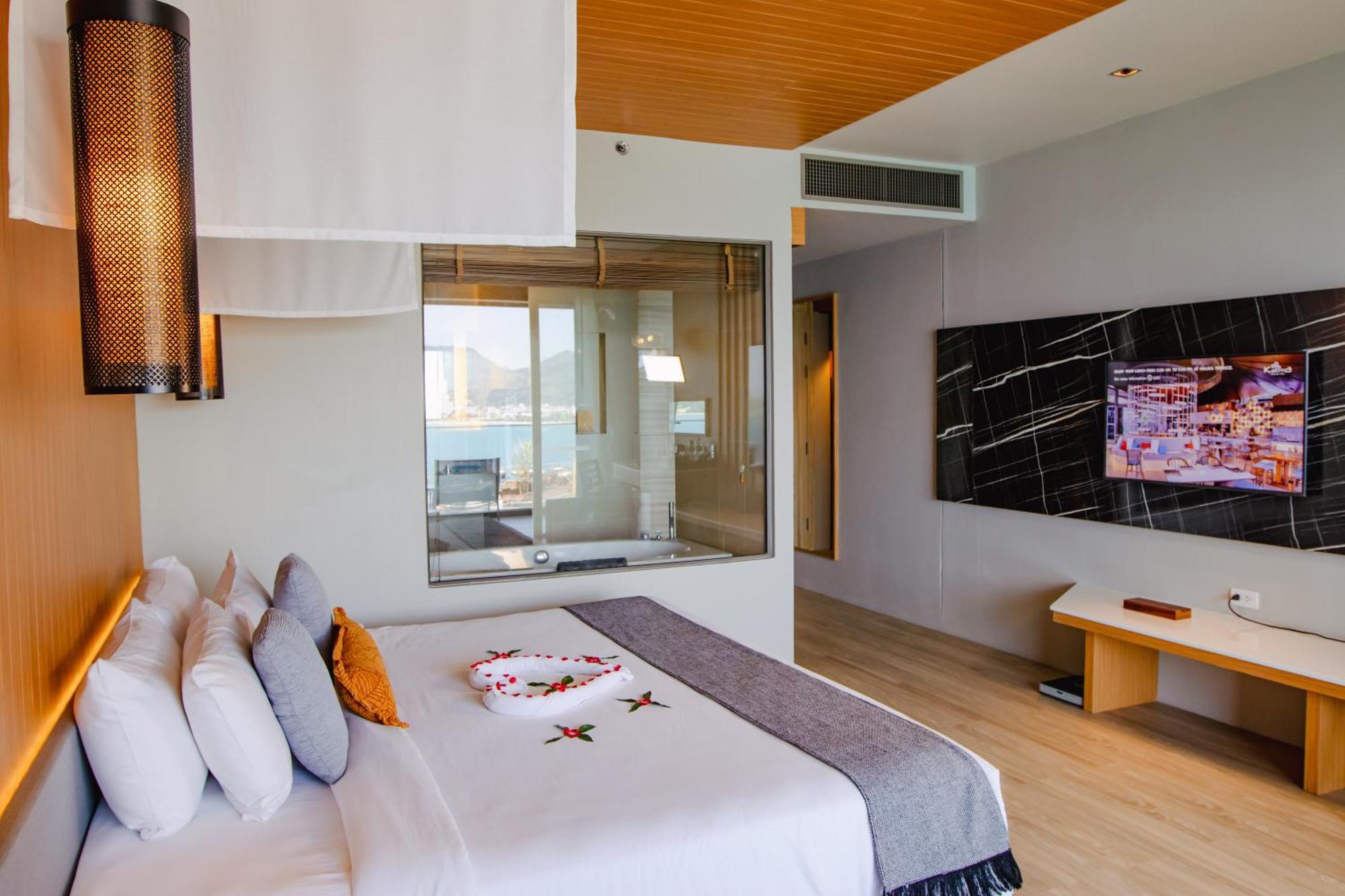 Kalima Resort And Spa Patong Szoba fotó Deluxe Ocean View Room