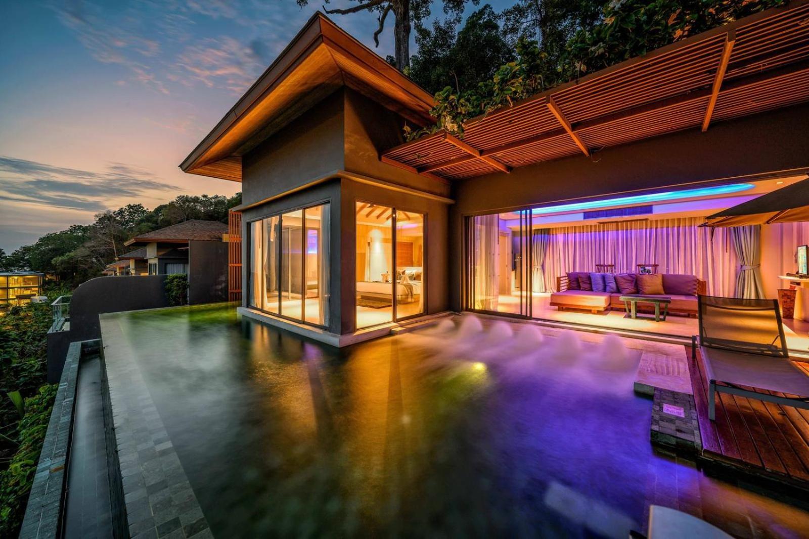 Kalima Resort And Spa Patong Szoba fotó Villa at the resort
